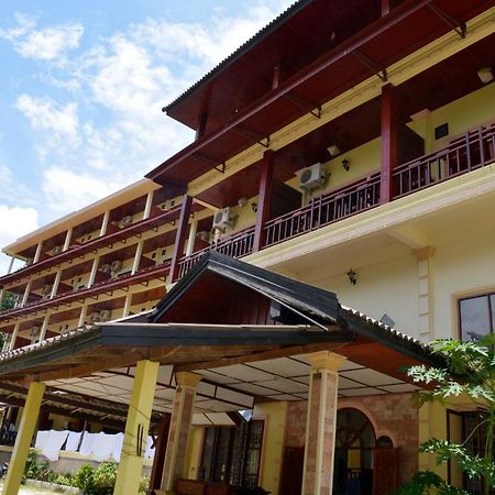 Hotel Vilayvong Vang Vieng Esterno foto