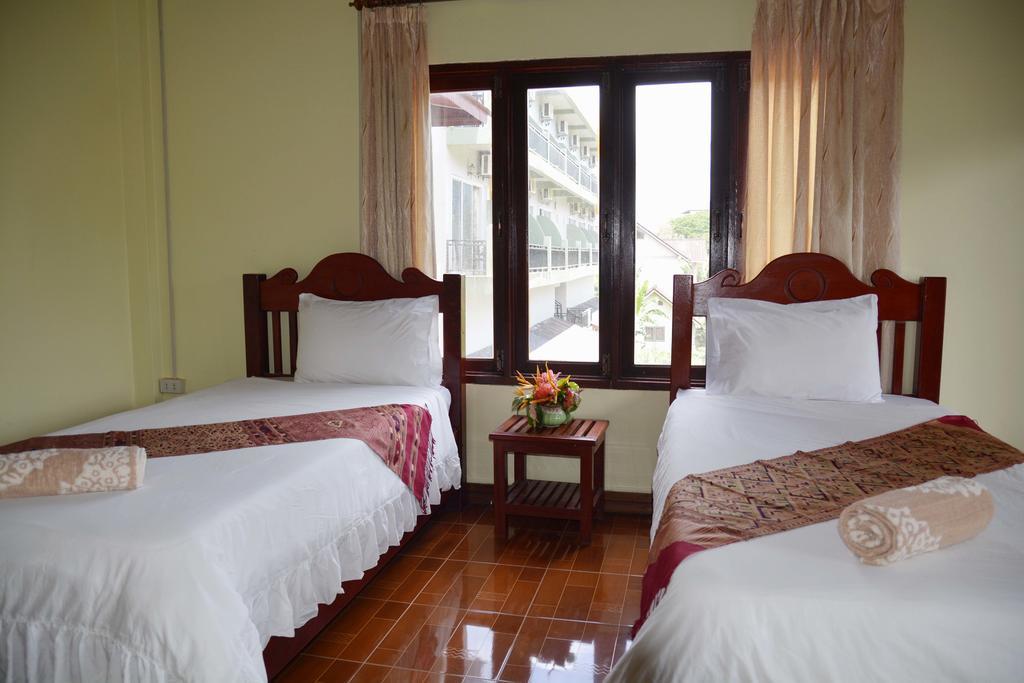 Hotel Vilayvong Vang Vieng Esterno foto