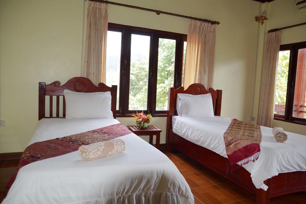 Hotel Vilayvong Vang Vieng Esterno foto