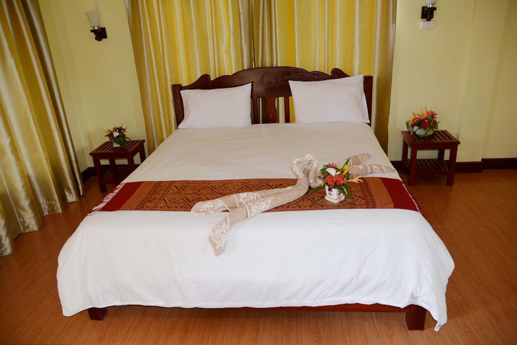 Hotel Vilayvong Vang Vieng Esterno foto