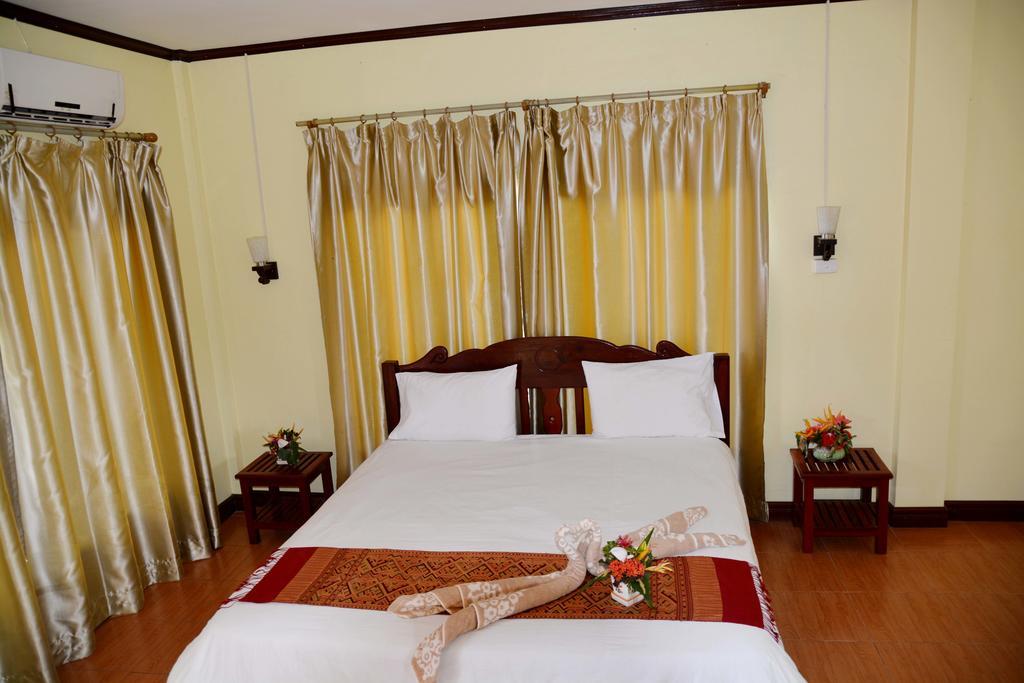 Hotel Vilayvong Vang Vieng Esterno foto