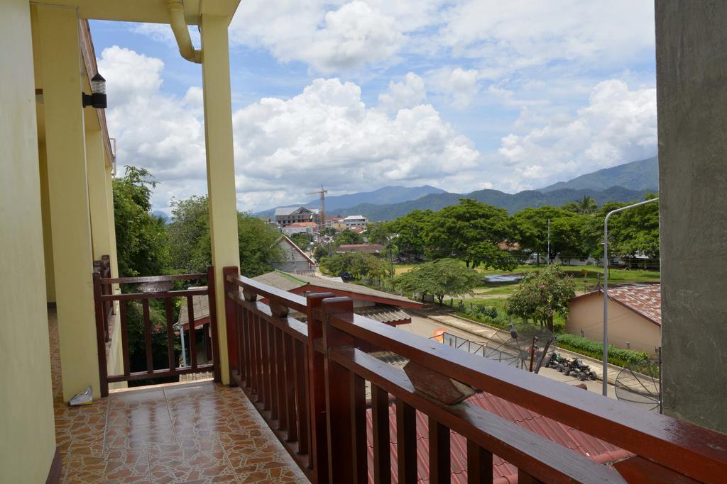 Hotel Vilayvong Vang Vieng Esterno foto